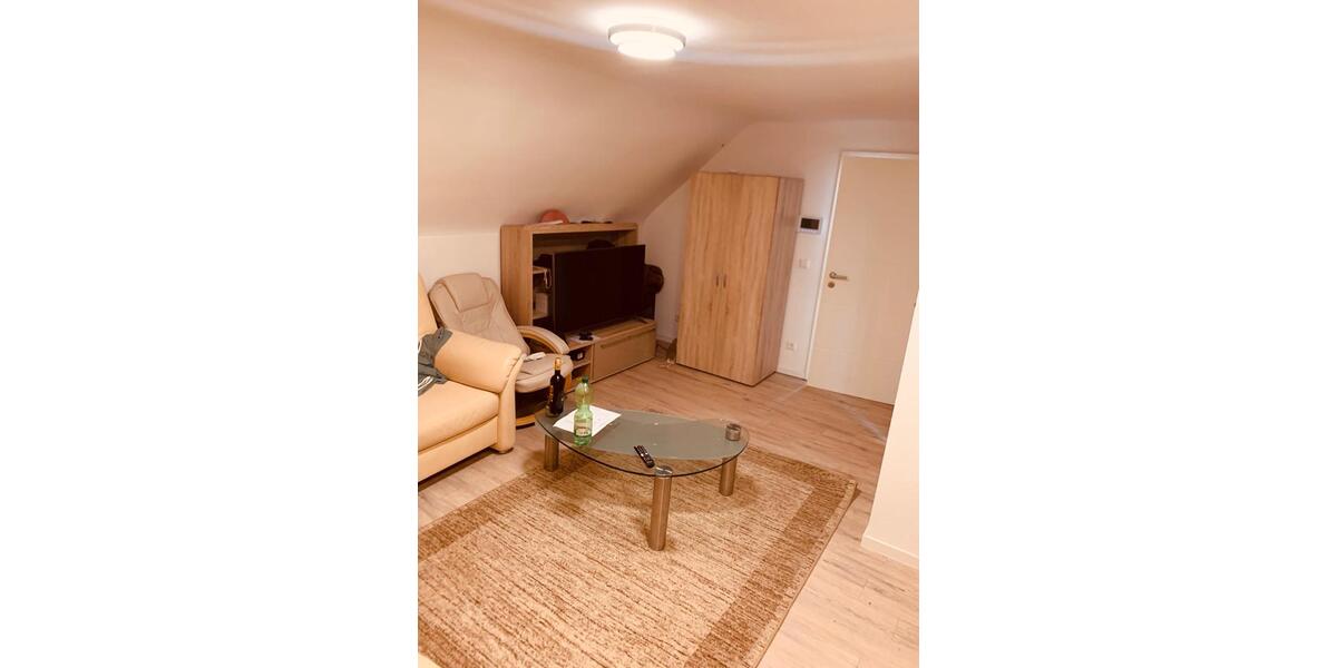 Dachgeschoßwohnung Schwieberdingen - 1 Zimmer, 29 m&sup2;, 665&euro; | Angebot:26670389