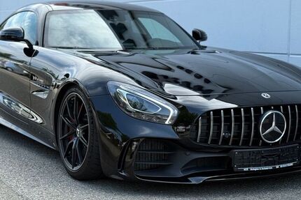 Mercedes AMG GT R
