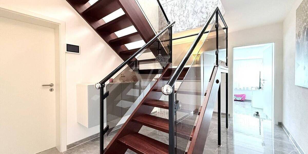 Einfamilienhaus Pforzheim Nordstadt - 6 Zimmer, 172 m&sup2;, 849.000&euro; | Angebot:26291670