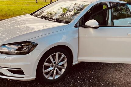 VW Golf 61.000 km 19.999 € Marxzell 76359