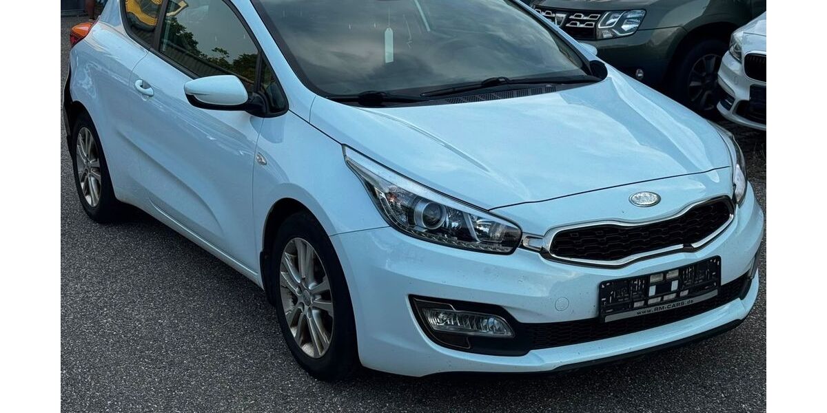 Kia ceed / Ceed 180.000 km 2.980 &euro; pforzheim 75181