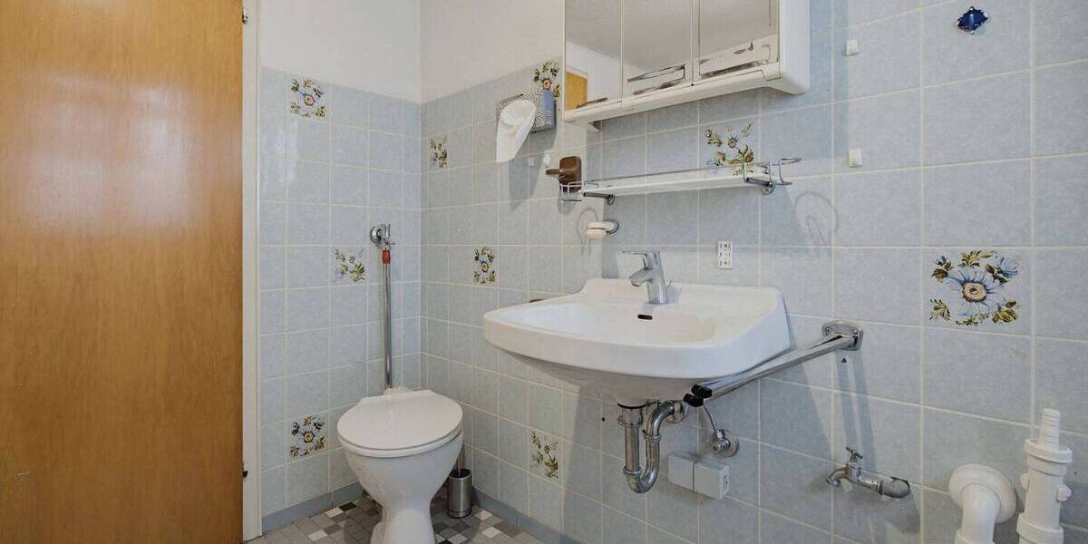 Einfamilienhaus Stutensee / Friedrichstal Friedrichstal - 7 Zimmer, 183 m&sup2;, 395.000&euro; | Angebot:26751376