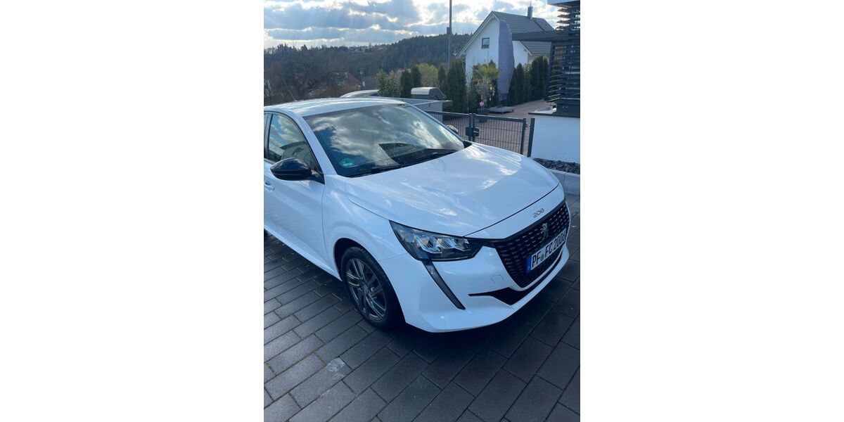Peugeot 208 11.450 km 15.900 &euro; Tiefenbronn 75233