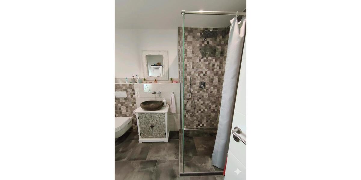 Exklusives Wohnerlebnis: ca.130qm Wohnung + Büro + XL Keller 3.5 zimmer