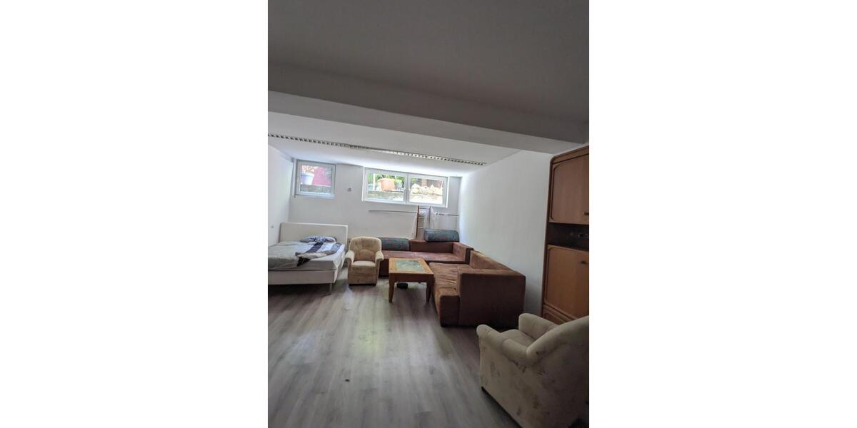 Große Wohnung ca. 100qm-Mietrabatt gegen Sanierung 4 zimmer