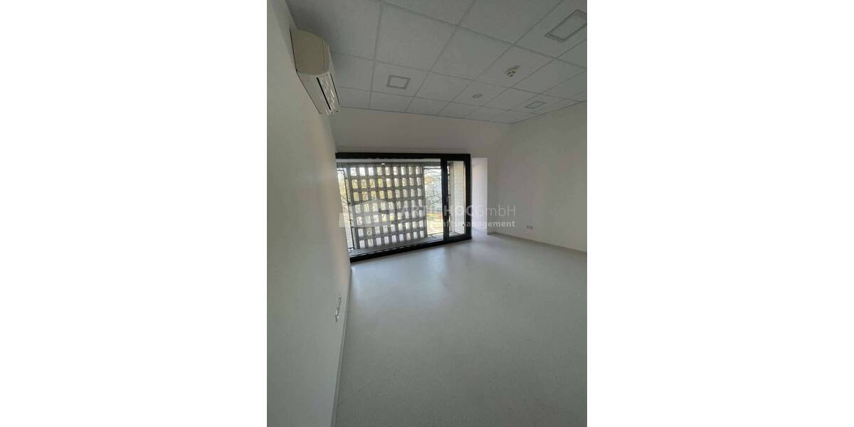 Gewerbeobjekt Ettlingen - 3 Zimmer, 126 m&sup2;, 1.764&euro; | Angebot:26188926