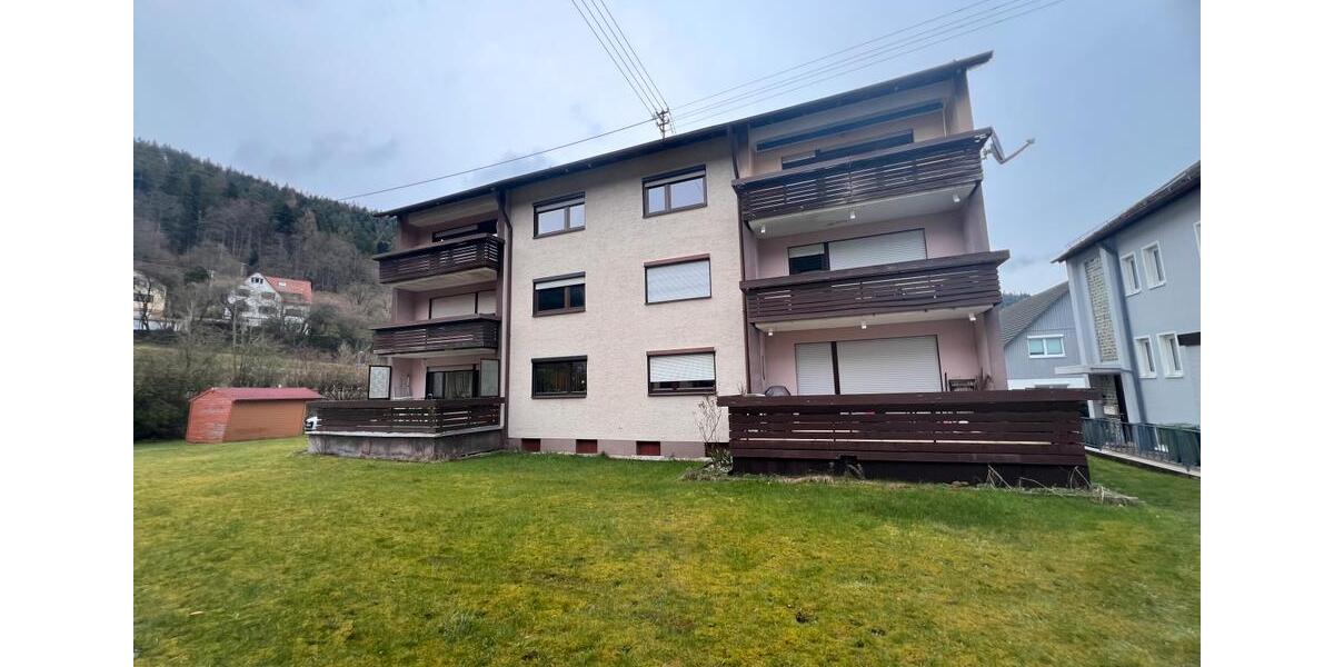Etagenwohnung Bad Wildbad - 3 Zimmer, 64 m&sup2;, 650&euro; | Angebot:25642676