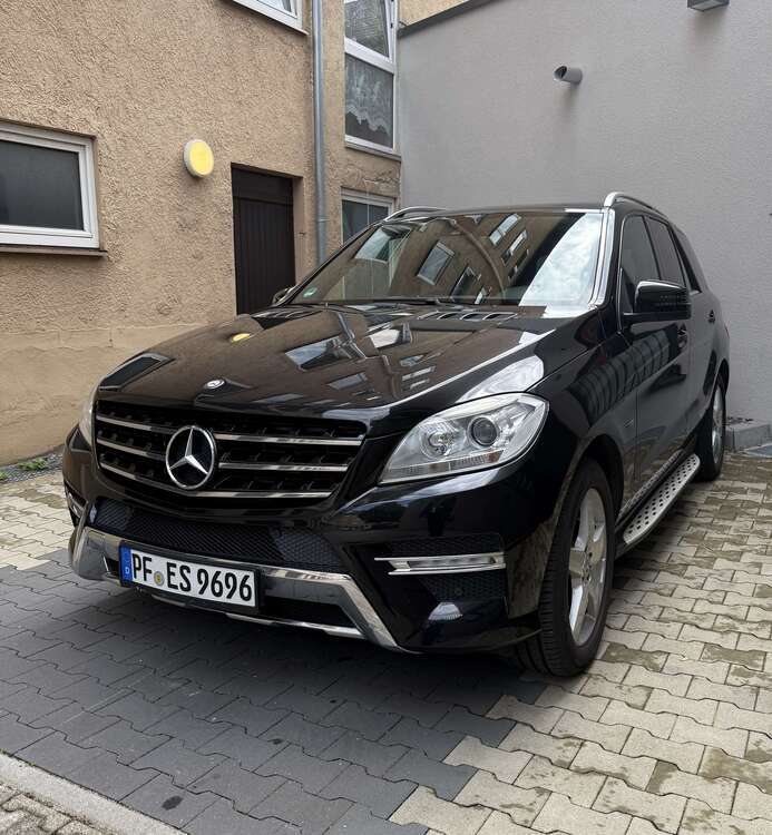 Mercedes-Benz ML 350 242.000 km 16.500 € Neuhausen 75242
