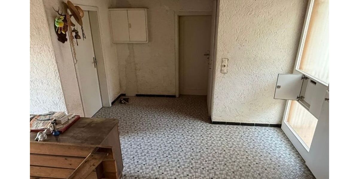 Sanierungsbedürftiges Einfamilienhaus in Weissach-Flacht - Einfamilienhaus Weissach-Flacht Flacht | Angebot:26748046
