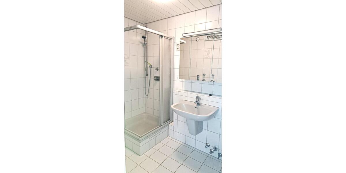 Einfamilienhaus Bad Herrenalb - 3.5 Zimmer, 120 m&sup2;, 1.050&euro; | Angebot:25636980
