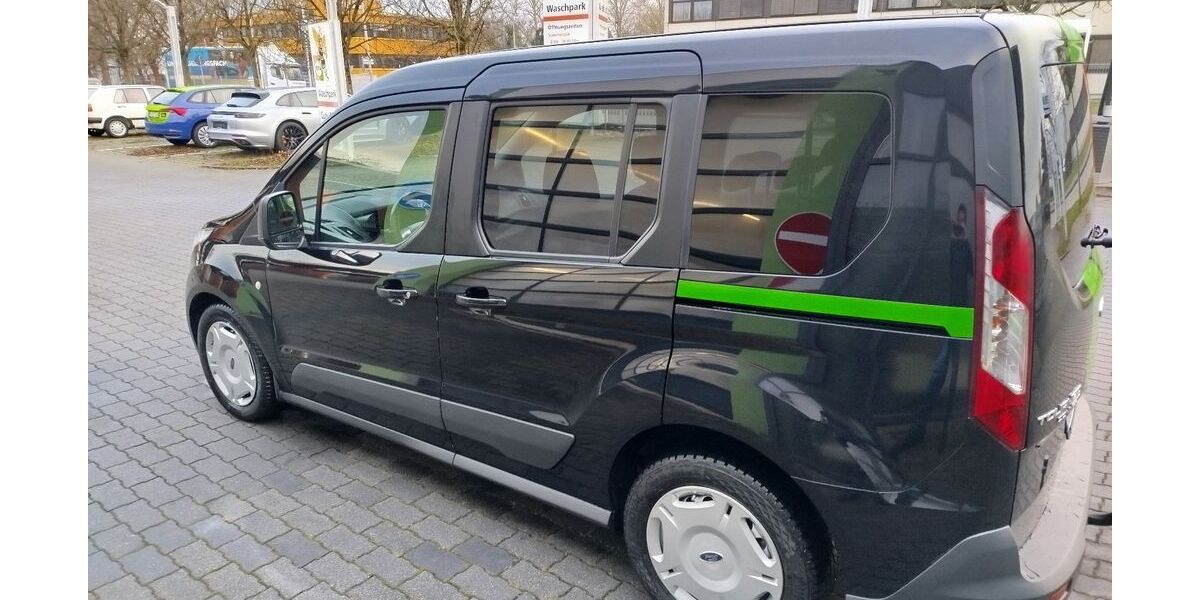 Ford Tourneo Connect 114.400 km 10.900 &euro; Karlsruhe 76199