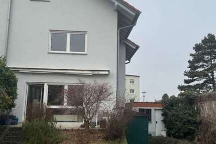 Haus Karlsdorf-Neuthard Neuthard - 4 Zimmer, 97 m&sup2;, 1.500&euro; | Angebot:25540723