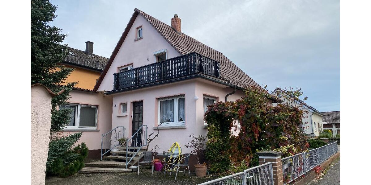 ### Zweifamilienhaus mit Nebengebäuden und Scheune ### - Einfamilienhaus Karlsdorf-Neuthard Karlsdorf | Angebot:25977851