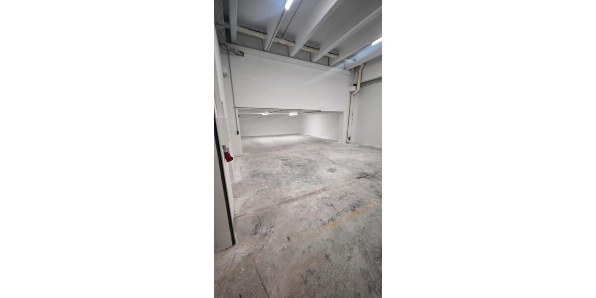 Vermiete Lagerhallen 42 für Handwerker in Karlsruhe Hagsfeld zimmer