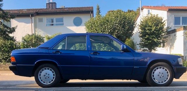 Mercedes-Benz 190 153.000 km 18.900 &euro; Leonberg 71229