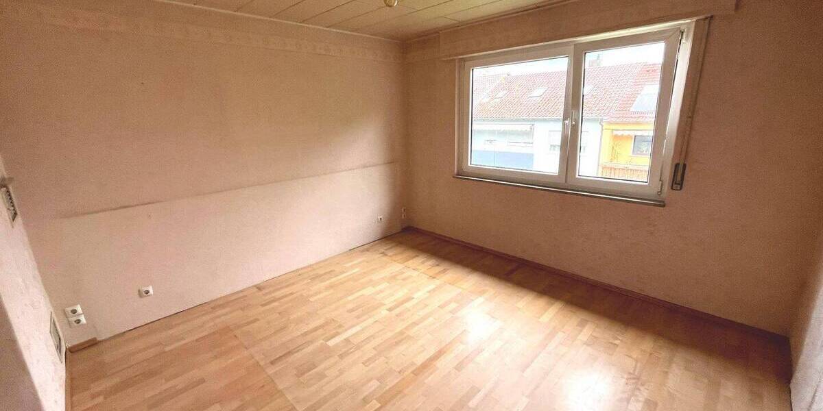 Etagenwohnung Weil der Stadt - 5 Zimmer, 68 m&sup2;, 220.000&euro; | Angebot:26875758