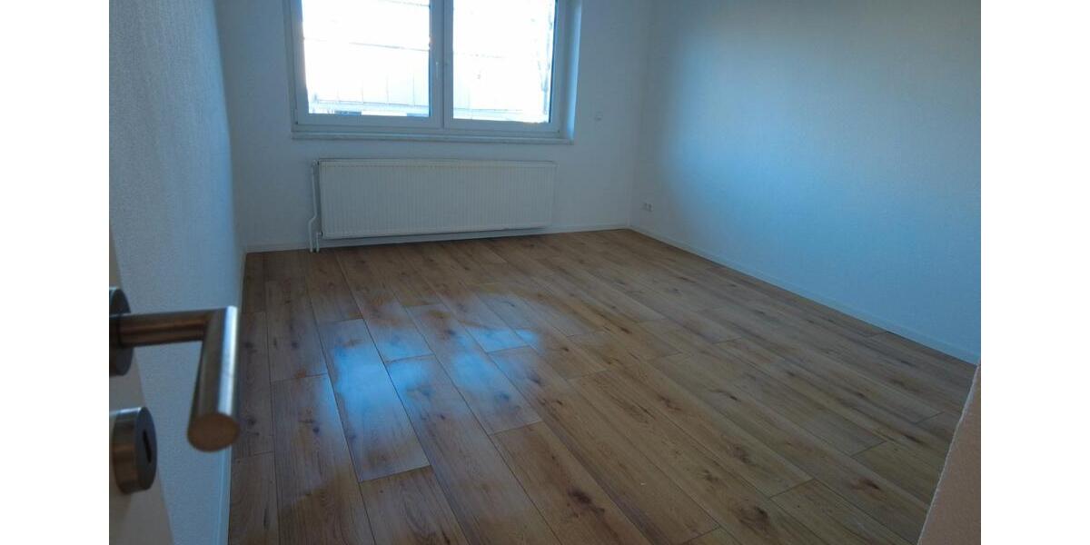 Erdgeschoßwohnung Pforzheim Nordstadt - 2 Zimmer, 70 m&sup2;, 900&euro; | Angebot:26062424