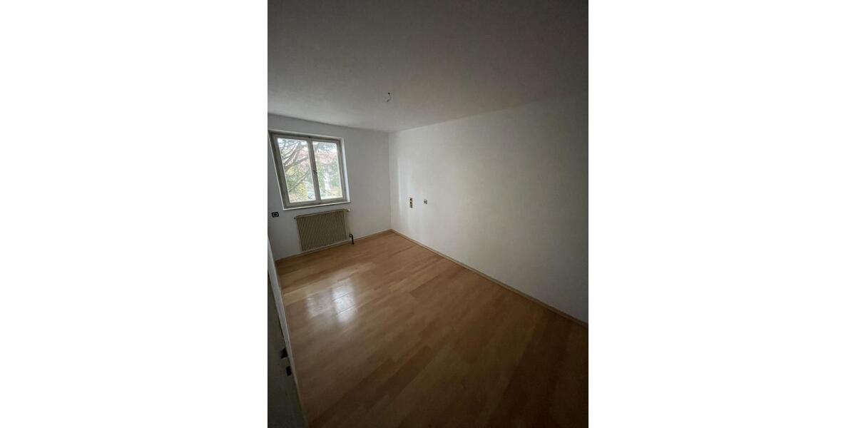 Doppelhaushälfte Mühlacker - 7 Zimmer, 120 m&sup2;, 370.000&euro; | Angebot:26406274