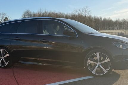 Peugeot 308 207.000 km 8.555 &euro; Karlsruhe 76133