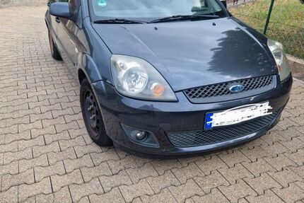 Ford Fiesta 170.000 km 695 &euro; Eberdingen 71735