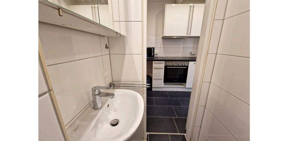 Vollausgestattetes Mikroapartment in KA-Weststadt - Balkon, TG, Airbnb möglich, frei 1 zimmer