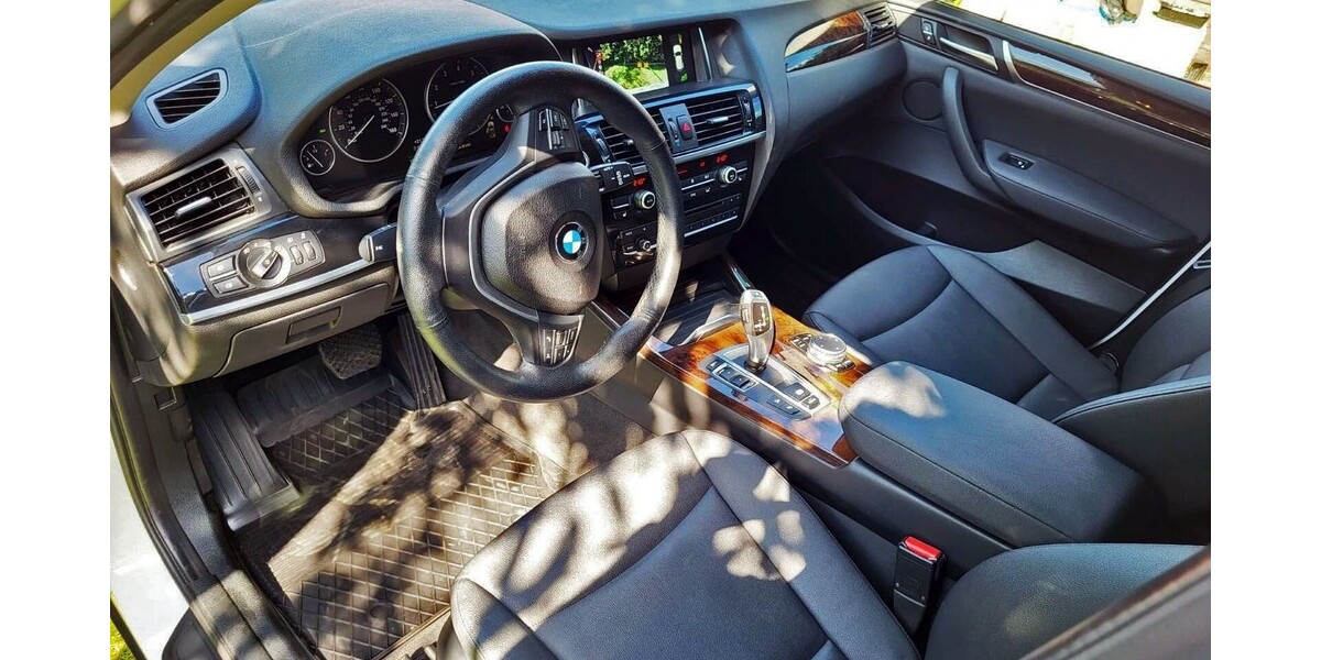 BMW X3 194.000 km 18.600 € Doluje 