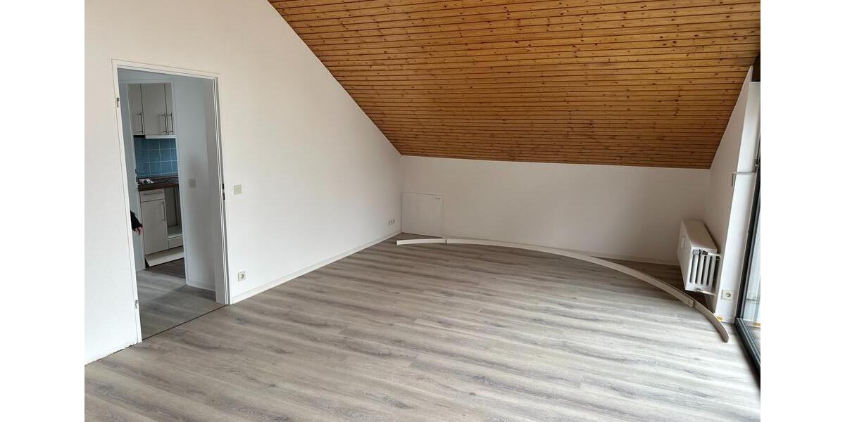 Dachgeschoßwohnung Karlsruhe Wettersbach - 3 Zimmer, 56 m&sup2;, 900&euro; | Angebot:25442232