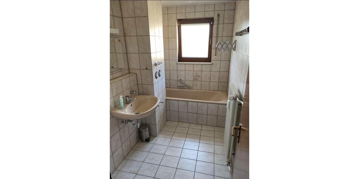Etagenwohnung Pforzheim Weststadt - 3.5 Zimmer, 83 m&sup2;, 1.300&euro; | Angebot:26420785
