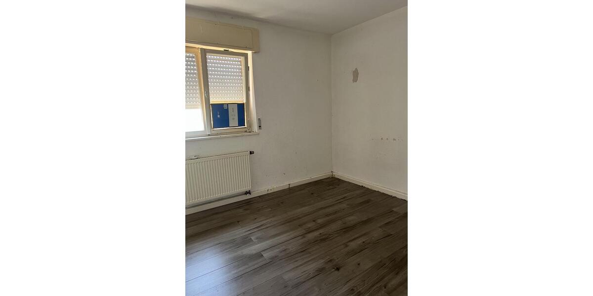 Etagenwohnung Pforzheim Dillweißenstein - 3 Zimmer, 90 m&sup2;, 1.250&euro; | Angebot:26064332