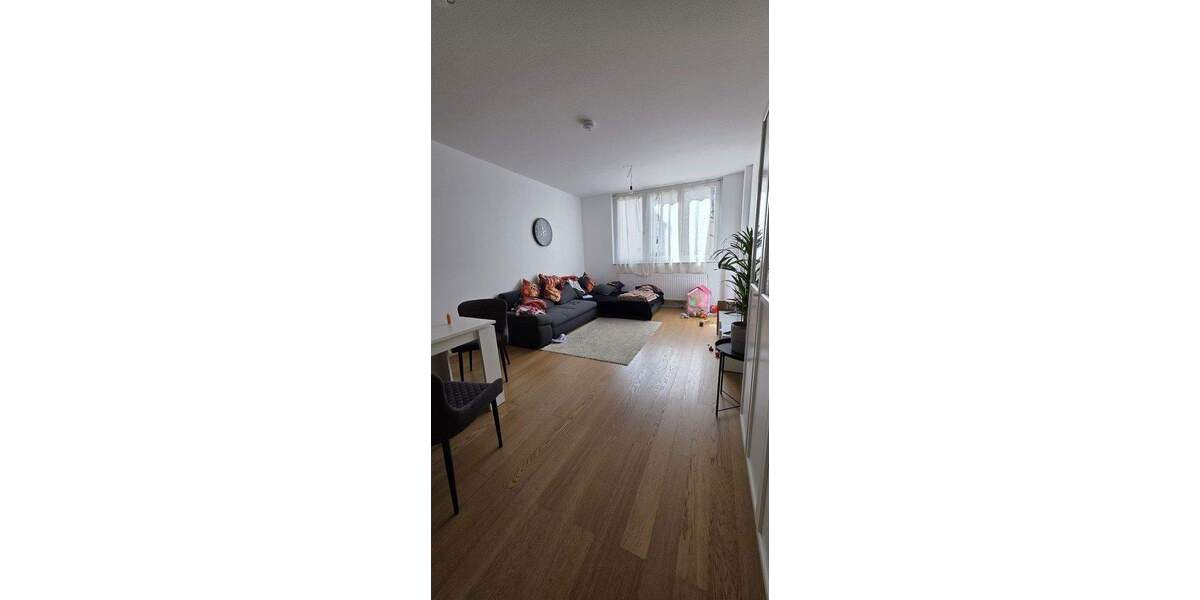 Etagenwohnung Sindelfingen Mitte - 9 Zimmer, 242 m&sup2;, 695.000&euro; | Angebot:25823345