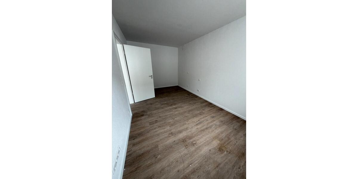 Etagenwohnung Stutensee - 3 Zimmer, 75 m&sup2;, 1.200&euro; | Angebot:26649612