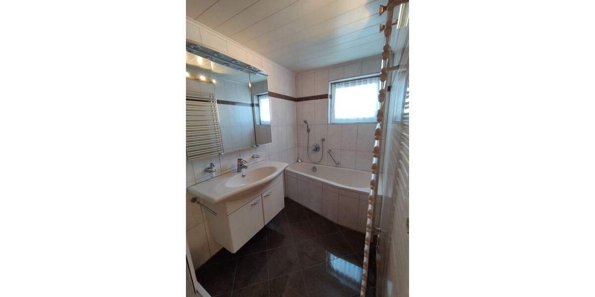 Mehrfamilienhaus, Wohnhaus Karlsruhe Grünwettersbach - 7 Zimmer, 200 m&sup2;, 625.000&euro; | Angebot:25771494