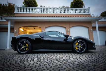 Ferrari 296 GTB 3.846 km 288.900 € Büchenbronn 75180