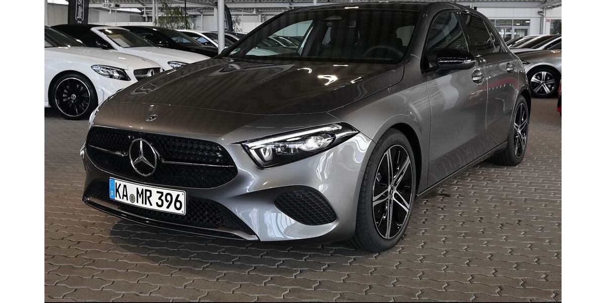 Mercedes-Benz A 200 10.000 km 43.490 &euro; Karlsruhe 76185