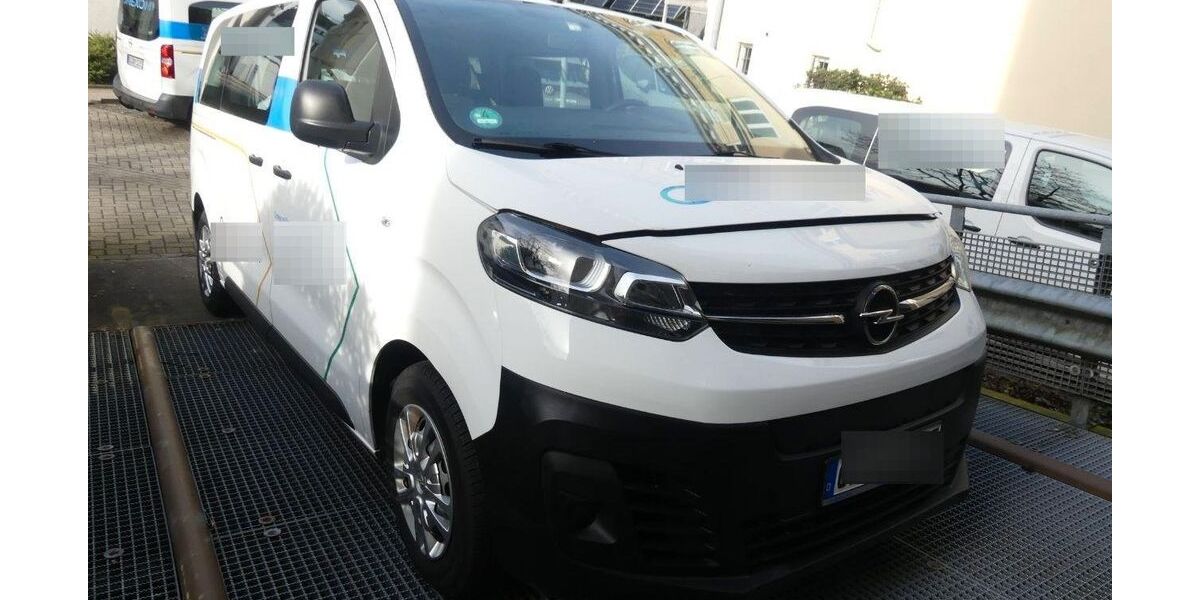 Opel Vivaro 33.000 km 22.999 &euro; Ditzingen 71254