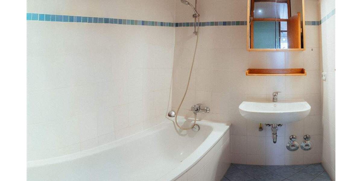 Etagenwohnung Sindelfingen Maichingen - 3 Zimmer, 99 m&sup2;, 330.000&euro; | Angebot:25678562