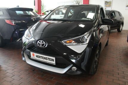 Toyota Aygo (X) 31.002 km 12.800 &euro; Karlsruhe 76185