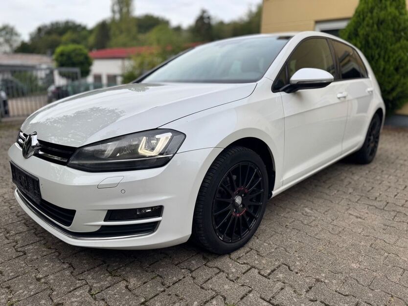 VW Golf 160.000 km 10.990 € Sternenfels 75447