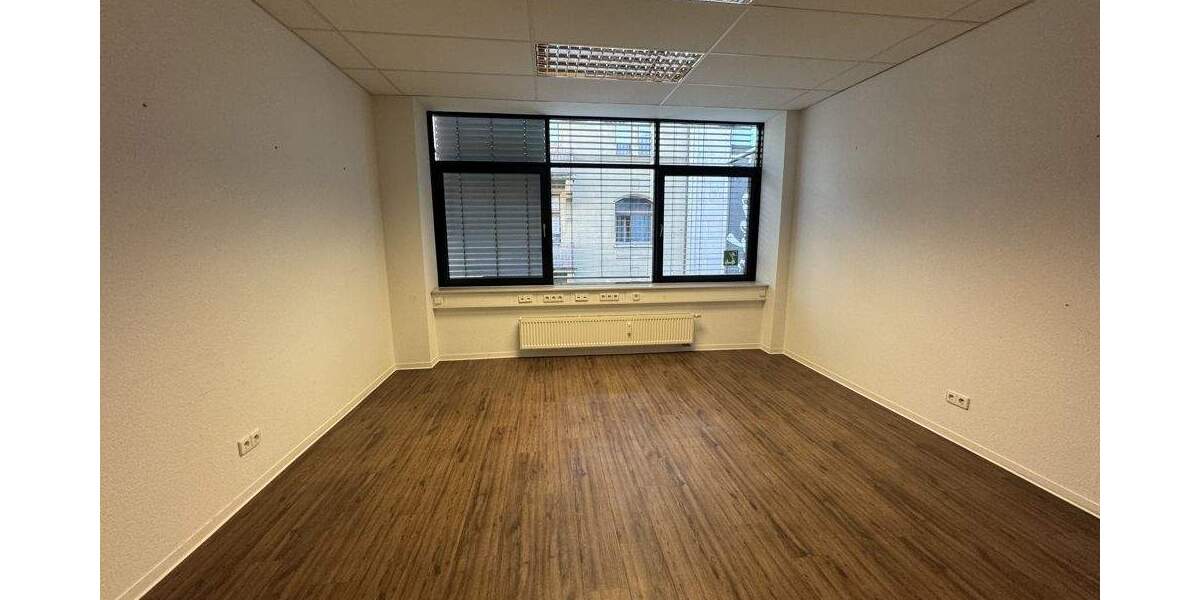 Gewerbeobjekt Karlsruhe - Innenstadt Kern Neureut - 3.870&euro; | Angebot:25682183
