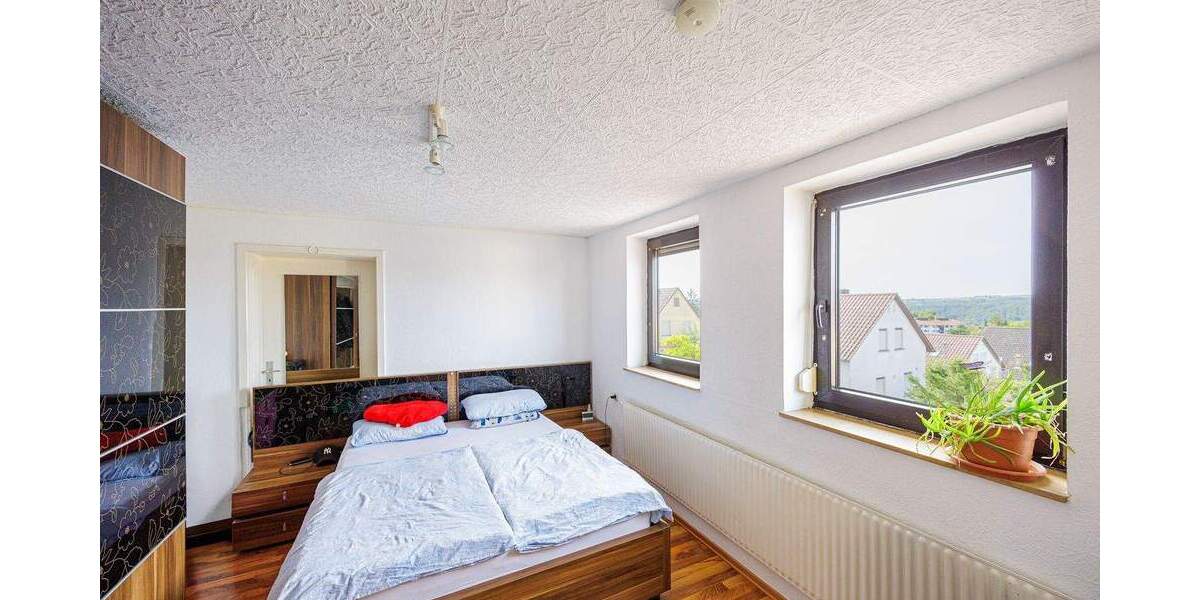 Mehrfamilienhaus, Wohnhaus Vaihingen an der Enz - 9 Zimmer, 182 m&sup2;, 449.000&euro; | Angebot:25697974