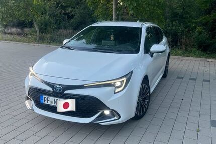 Toyota Corolla 27.000 km 27.490 € Pforzheim 75181