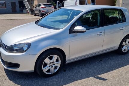 VW Golf 117.481 km 4.399 &euro; Leonberg Gebersheim 71229