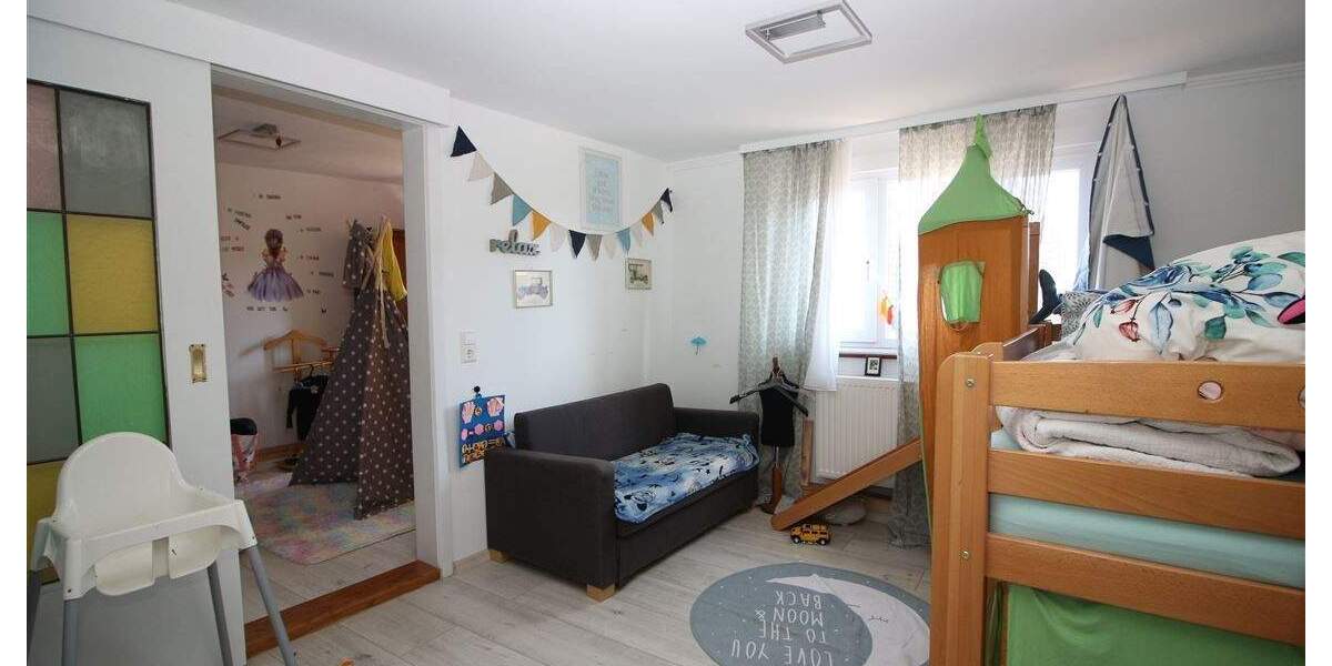 Doppelhaushälfte Mühlacker Mühlhausen - 7 Zimmer, 180 m&sup2;, 245.000&euro; | Angebot:25740380