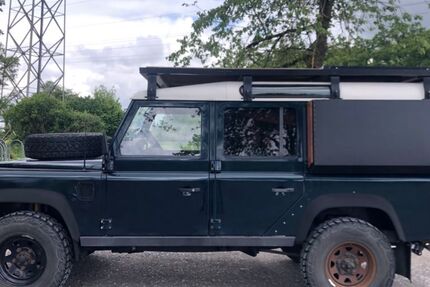 Land Rover Defender 400.100 km 21.800 &euro; Höfingen 71229