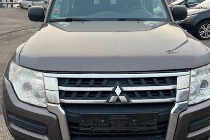 Mitsubishi Pajero 367.981 km 6.950 &euro; Pforzheim 75179