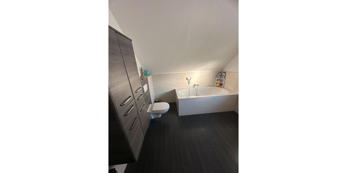 Einfamilienhaus Bretten - 7 Zimmer, 185 m&sup2;, 620.000&euro; | Angebot:26763011