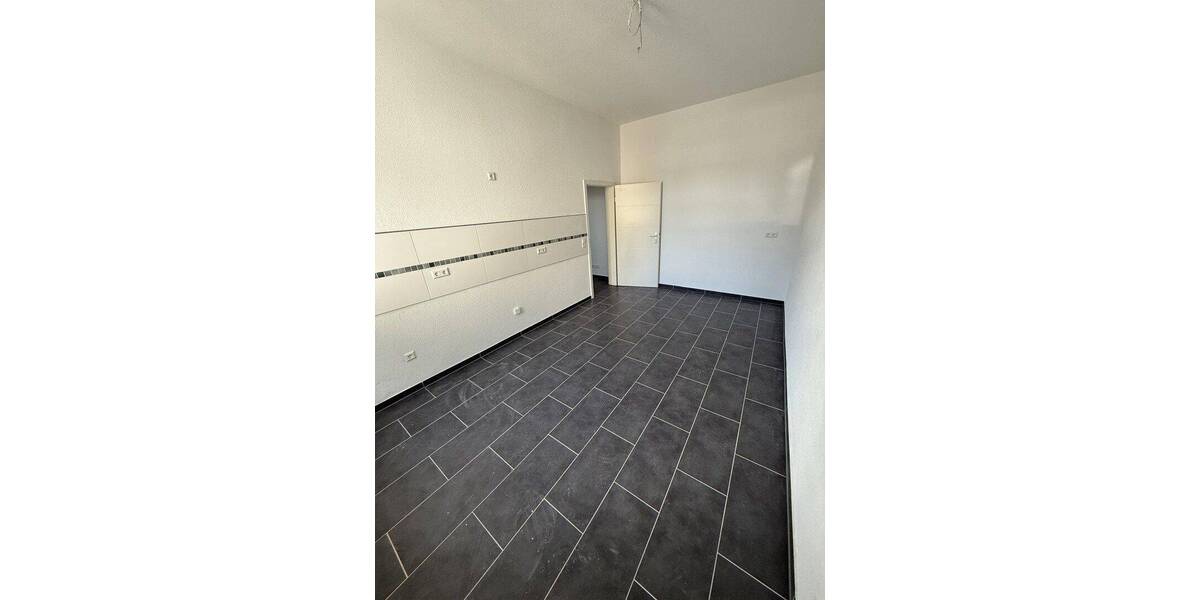 Etagenwohnung Karlsruhe Grünwinkel - 2 Zimmer, 92 m&sup2;, 1.275&euro; | Angebot:26859116