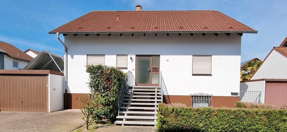 Einfamilienhaus Stutensee - 6 Zimmer, 143 m&sup2;, 1.888&euro; | Angebot:25268864
