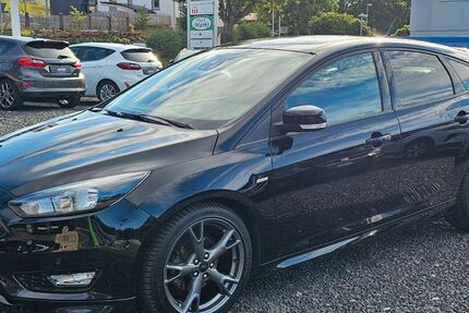 Ford Focus 90.650 km 12.580 € Oberreichenbach 75394