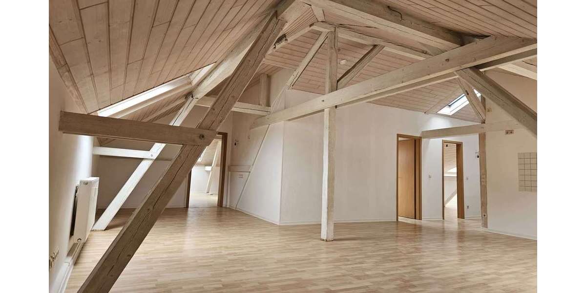 Etagenwohnung Birkenfeld - 4 Zimmer, 137 m&sup2;, 1.100&euro; | Angebot:27486695
